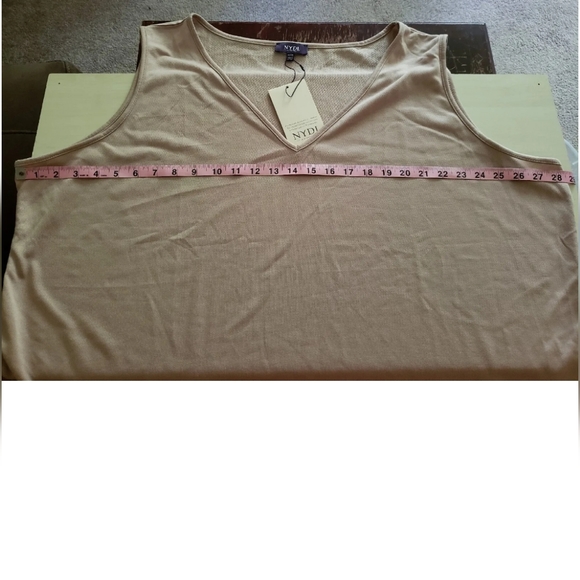 NWT NYDJ 2X/3X Tank Top Shirt Carmel Brown Loose Lagenlook Fit V-Neck - Picture 6 of 8